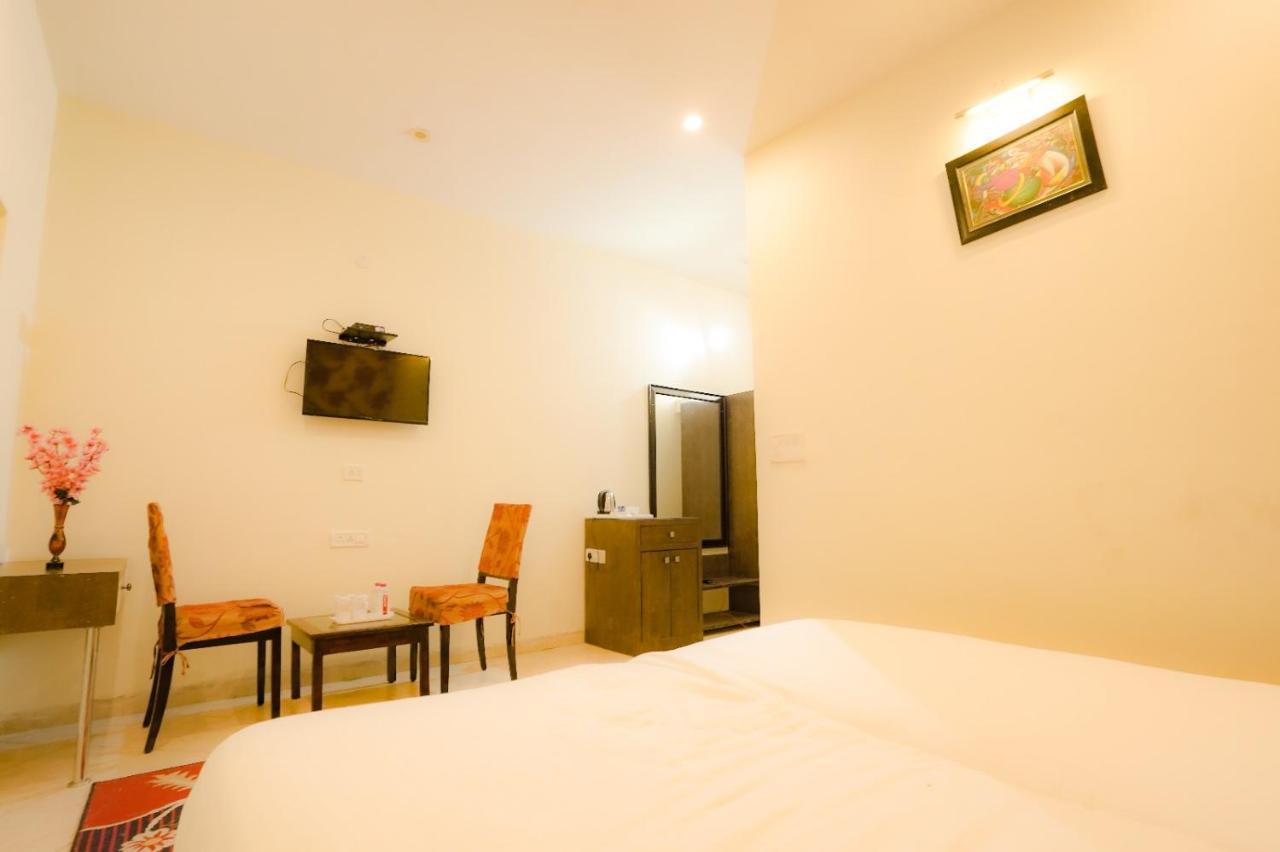 Royal Ocean Resort Jaipur Eksteriør bilde