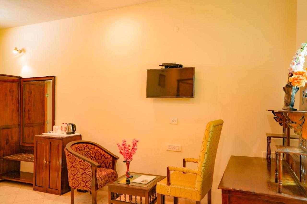 Royal Ocean Resort Jaipur Eksteriør bilde