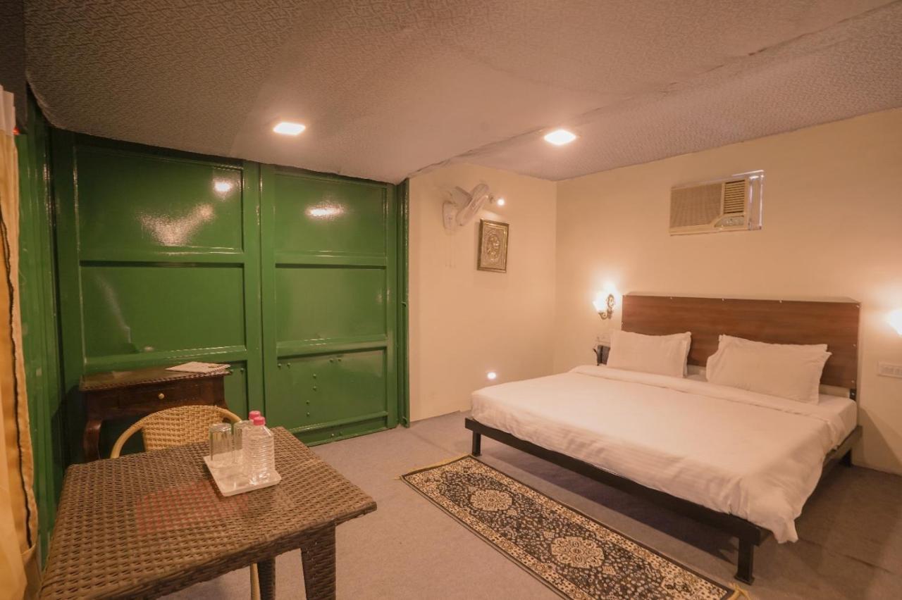 Royal Ocean Resort Jaipur Eksteriør bilde