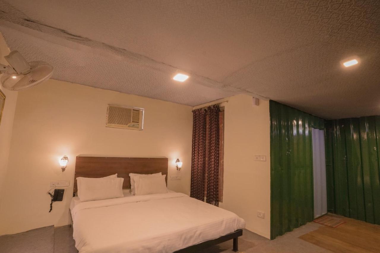 Royal Ocean Resort Jaipur Eksteriør bilde