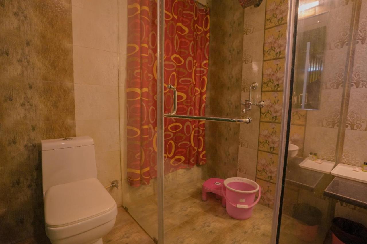 Royal Ocean Resort Jaipur Eksteriør bilde