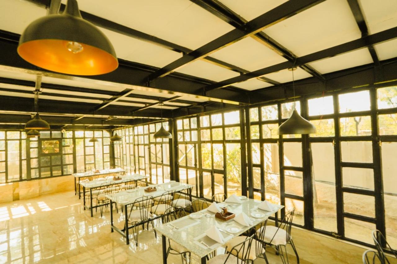 Royal Ocean Resort Jaipur Eksteriør bilde