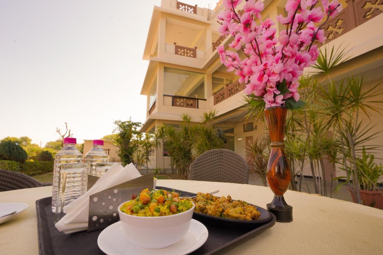 Royal Ocean Resort Jaipur Eksteriør bilde